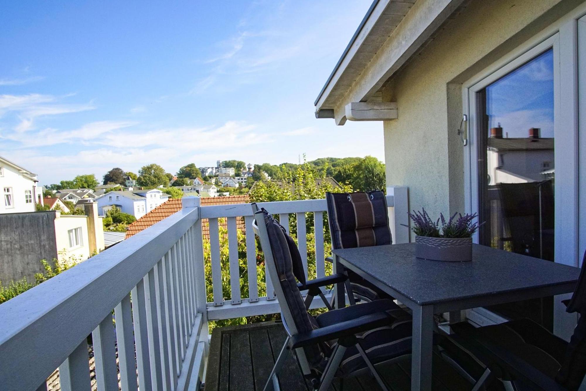 Balkon, Gratis Nutzung Vom Ahoi Erlebnisbad Und Sauna In Sellin- Meeresblick Fewo 59 奥斯特巴德·哥伦 外观 照片